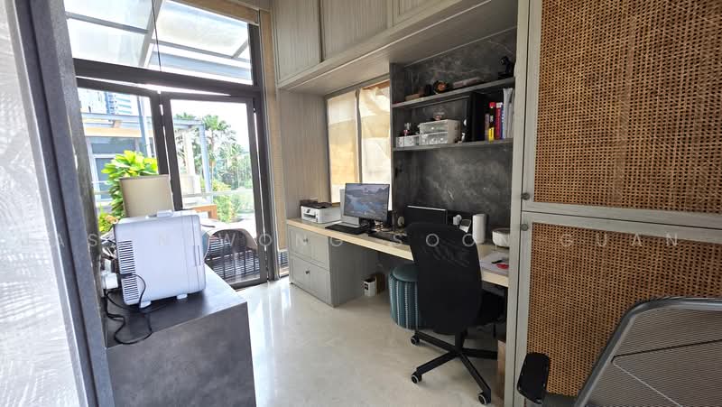 Seahill, West Coast Crescent, 5 Bedrooms, 3,832 sqft, Town House For Sale, by Jason Wong Soon Guan, 500243548 - Study - PropertyGuru.com.sg