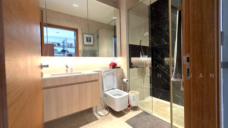 Seahill, West Coast Crescent, 5 Bedrooms, 3,832 sqft, Town House For Sale, by Jason Wong Soon Guan, 500243548 - Bathroom - PropertyGuru.com.sg