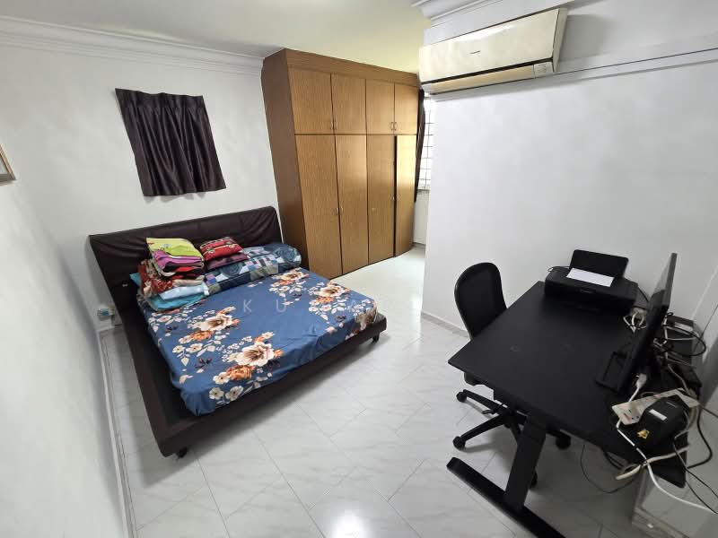 232 Simei Street 4, 232 Simei Street 4, 3 Bedrooms, 1,192 sqft, HDB Flat For Sale, by Kumar N, 500243549 - Bedroom - PropertyGuru.com.sg