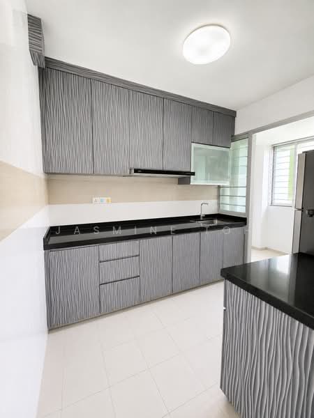 801A Keat Hong Close, 801A Keat Hong Close, 2 Bedrooms, 721 sqft, HDB Flat For Sale, by Jasmine Toh, 500243553 - Kitchen - PropertyGuru.com.sg