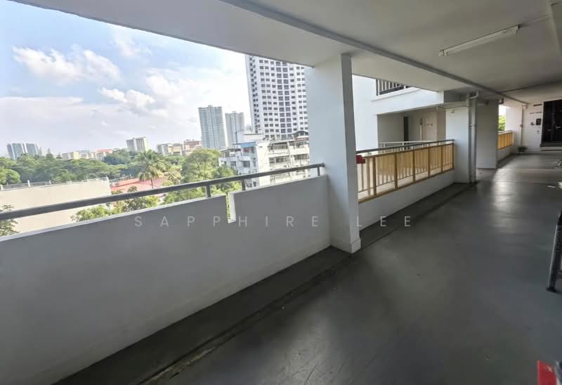 Undervalued! Star buy!, Ave 1, 3 Bedrooms, 786 sqft, HDB Flat For Sale, by Sapphire Lee, 500243571 - Corridor - PropertyGuru.com.sg