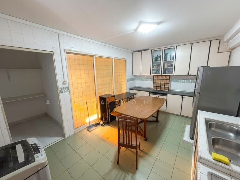 486 Pasir Ris Drive 4, 486 Pasir Ris Drive 4, Pasir Ris / Tampines, 3 Bedrooms, 1,302 sqft, HDB Flat For Sale, by Alyssa Koh L X, 500243579 - Kitchen - PropertyGuru.com.sg