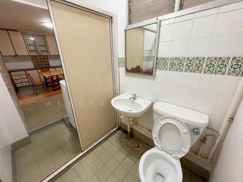 486 Pasir Ris Drive 4, 486 Pasir Ris Drive 4, Pasir Ris / Tampines, 3 Bedrooms, 1,302 sqft, HDB Flat For Sale, by Alyssa Koh L X, 500243579 - Kitchen - PropertyGuru.com.sg