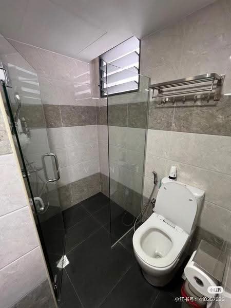 East Meadows, 32 Tanah Merah Kechil Road, Room Rental, 200 sqft, Condominium For Rent, by Alvin Tay, 500243580 - Bathroom - PropertyGuru.com.sg