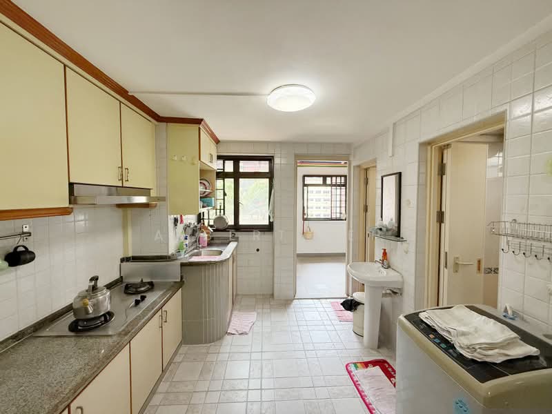 154 Mei Ling Street, 154 Mei Ling Street, 2 Bedrooms, 721 sqft, HDB Flat For Sale, by Albert Peh, 500243590 - Kitchen - PropertyGuru.com.sg