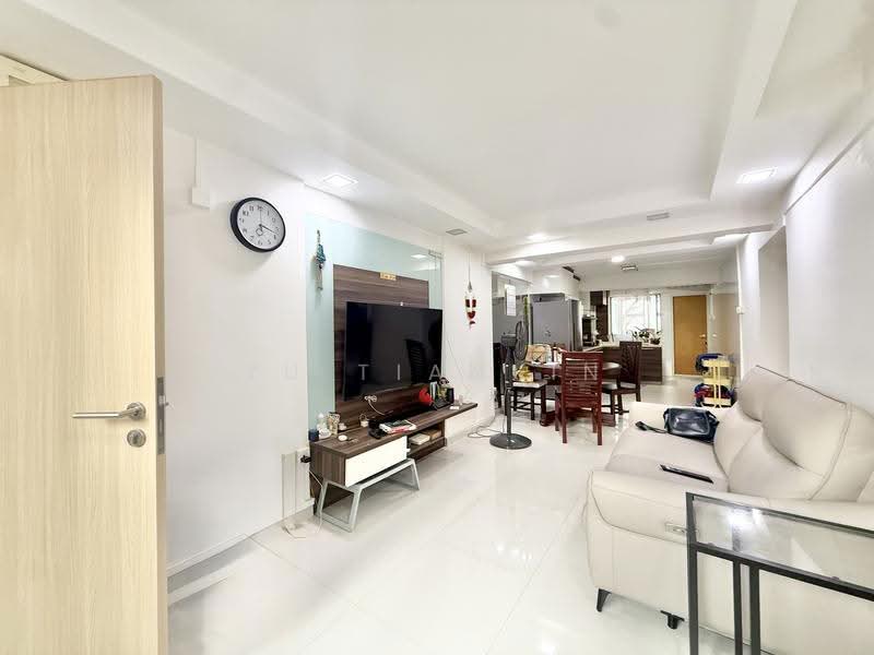 67 Marine Drive, 67 Marine Drive, 2 Bedrooms, 818 sqft, HDB Flat For Rent, by Yu Tianxin, 500243596 - Living Room - PropertyGuru.com.sg