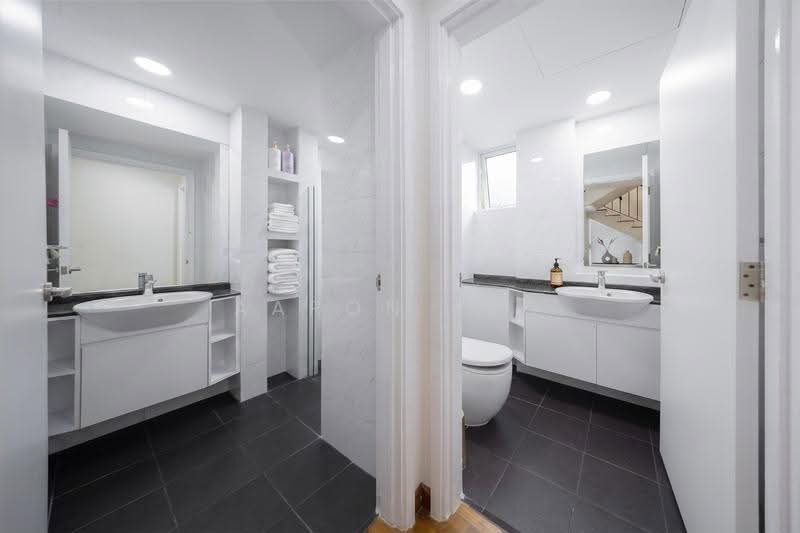 C.H.E.A.P 3 Storey Corner Terrace for Sale D28, Saraca, Seletar / Yio Chu Kang, 4 Bedrooms, 3,000 sqft, Corner Terrace For Sale, by Aaron Yeo, 500243600 - Bathroom - PropertyGuru.com.sg