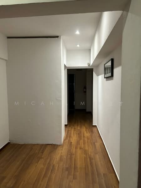 34X Beach Road 2nd Floor Commercial Space For Rent, Beach Road, Beach Road / Bugis / Rochor, 1,000 sqft, Shop / Shophouse For Rent, by Micah Lim 林益才, 500243602 - Corridor - CommercialGuru.com.sg
