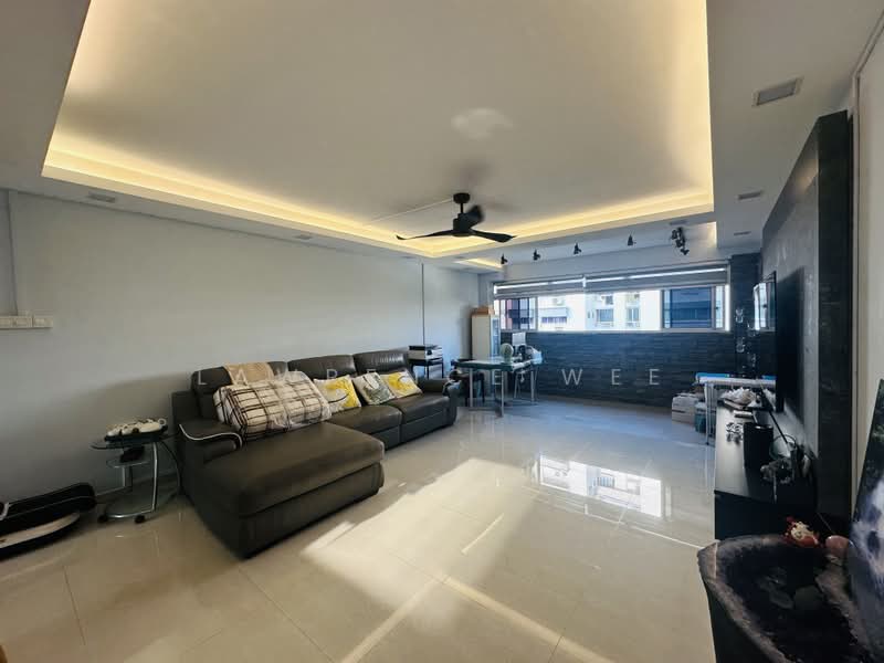 148 Simei Street 1, 148 Simei Street 1, 3 Bedrooms, 1,324 sqft, HDB Flat For Sale, by Lawrence Wee, 500243604 - Living Room - PropertyGuru.com.sg