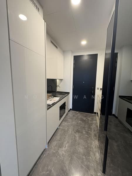 Midtown Bay, 120 Beach Road, 1 Bedroom, 474 sqft, Condominium For Rent, by Norah Wang, 500243605 - Kitchen - PropertyGuru.com.sg