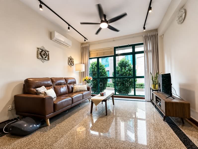 Palmwoods, 450 Upper Changi Road, 3 Bedrooms, 1,001 sqft, Condominium For Sale, by Brandon Ng, 500243616 - Living Room - PropertyGuru.com.sg