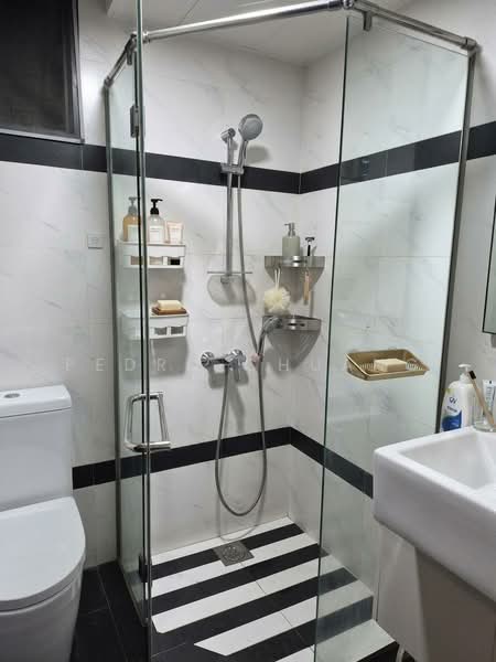 Symphony Suites, 15 Yishun Close, 3 Bedrooms, 786 sqft, Condominium For Sale, by Pedro Chuang, 500243619 - Bathroom - PropertyGuru.com.sg