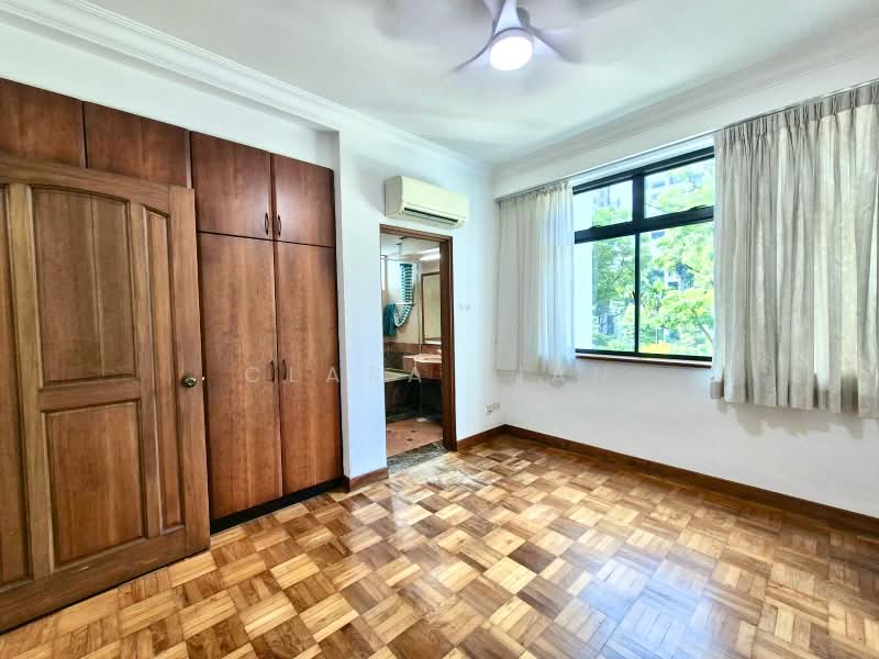 Spring Grove, 53 Grange Road, 3 Bedrooms, 1,335 sqft, Condominium For Sale, by Clara Lian, 500243620 - Bedroom - PropertyGuru.com.sg
