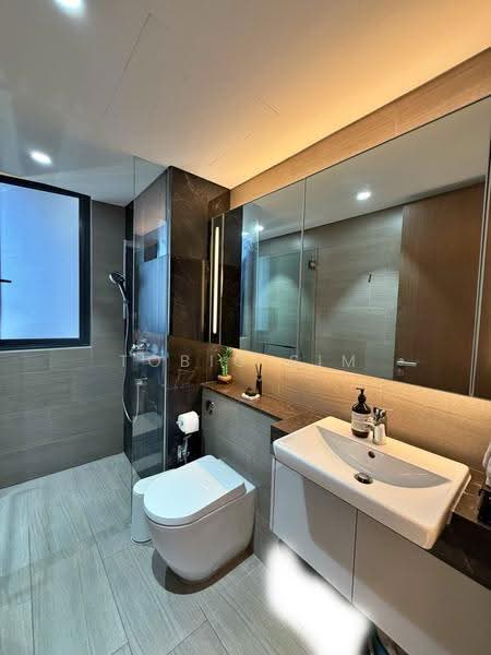 Parc Esta, 912 Sims Avenue, 3 Bedrooms, 840 sqft, Condominium For Sale, by Tobio Sim, 500243621 - Bathroom - PropertyGuru.com.sg