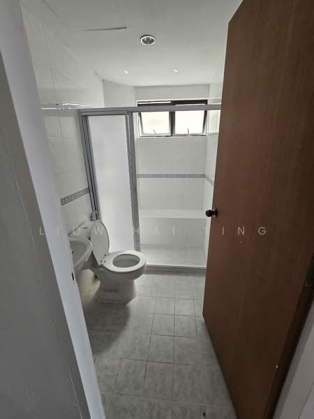 Bayshore Park, 50 Bayshore Road, Room Rental, 200 sqft, Condominium For Rent, by Liow Hai Ting, 500243622 - Bathroom - PropertyGuru.com.sg