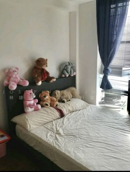 Dahlia Park Condo, 9 Flora Drive, 2 Bedrooms, 1,119 sqft, Condominium For Rent, by Josephine Lim J R 林婕容 (区域分行董事 ), 500243626 - Bedroom - PropertyGuru.com.sg