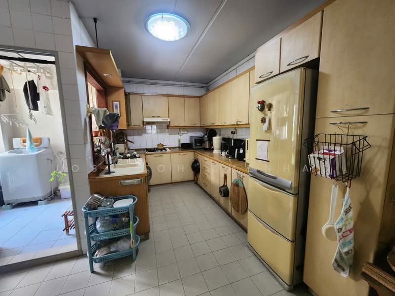 616 Choa Chu Kang Street 62, 616 Choa Chu Kang Street 62, 3 Bedrooms, 1,152 sqft, HDB Flat For Sale, by Jose Loh Zhenhao, 500243632 - Kitchen - PropertyGuru.com.sg