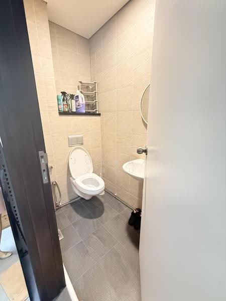 Havelock II, 2 Havelock Road, 743 sqft, Office For Rent, by Joanna Zhou, 500243635 - Bathroom - CommercialGuru.com.sg