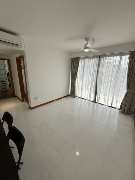 The Shore Residences, 81 Amber Road, 2 Bedrooms, 893 sqft, Condominium For Rent, by Lee Sherman, 500243636 - Living Room - PropertyGuru.com.sg