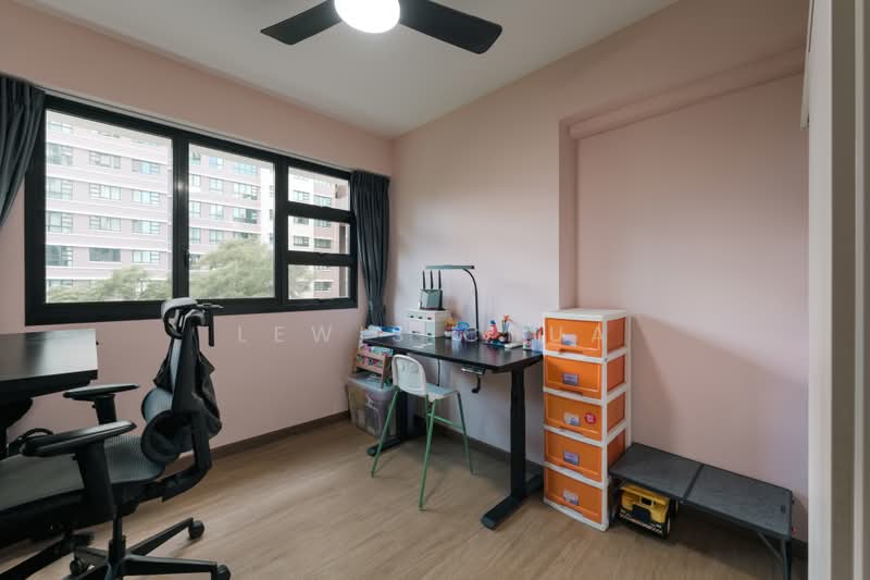 402B Fernvale Lane, 402B Fernvale Lane, 3 Bedrooms, 1,001 sqft, HDB Flat For Sale, by Lewis Chua, 500243637 - Study - PropertyGuru.com.sg