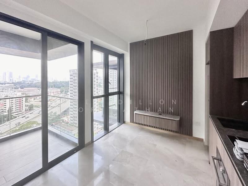 Fyve Derbyshire, 5 Derbyshire Road, 2 Bedrooms, 592 sqft, Condominium For Rent, by Prem Dillon Gopinathan, 500243641 - Balcony - PropertyGuru.com.sg
