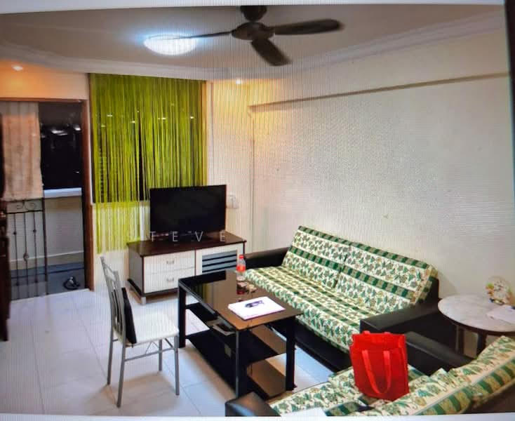 95 Commonwealth Drive, 95 Commonwealth Drive, Room Rental, 120 sqft, HDB Flat For Rent, by Steven Choo, 500243646 - Living Room - PropertyGuru.com.sg