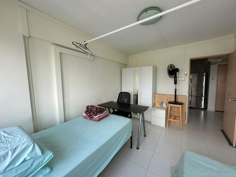 212 Jurong East Street 21, 212 Jurong East Street 21, Room Rental, 150 sqft, HDB Flat For Rent, by Jeffrey Lee, 500243648 - Bedroom - PropertyGuru.com.sg