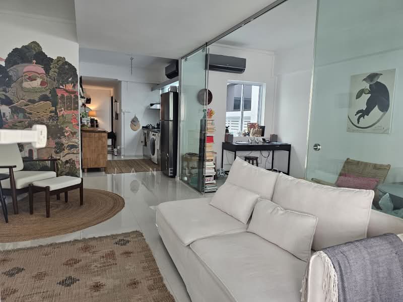 78 Yong Siak Street, 78 Yong Siak Street, 3 Bedrooms, 926 sqft, Walk-up Apartment For Rent, by Janelle Ho, 500243651 - Living Room - PropertyGuru.com.sg