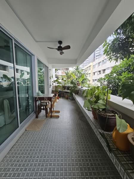 78 Yong Siak Street, 78 Yong Siak Street, 3 Bedrooms, 926 sqft, Walk-up Apartment For Rent, by Janelle Ho, 500243651 - Balcony - PropertyGuru.com.sg