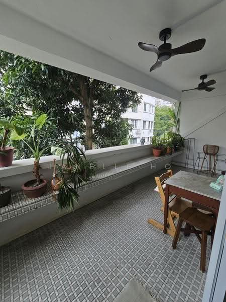 78 Yong Siak Street, 78 Yong Siak Street, 3 Bedrooms, 926 sqft, Walk-up Apartment For Rent, by Janelle Ho, 500243651 - Balcony - PropertyGuru.com.sg