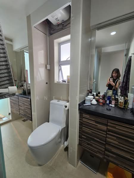 78 Yong Siak Street, 78 Yong Siak Street, 3 Bedrooms, 926 sqft, Walk-up Apartment For Rent, by Janelle Ho, 500243651 - Bathroom - PropertyGuru.com.sg