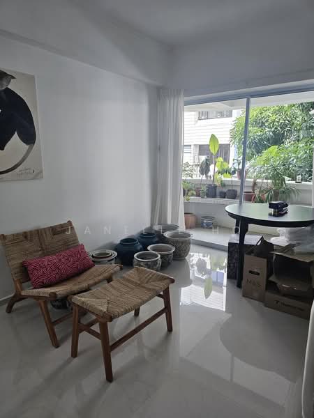 78 Yong Siak Street, 78 Yong Siak Street, 3 Bedrooms, 926 sqft, Walk-up Apartment For Rent, by Janelle Ho, 500243651 - Balcony - PropertyGuru.com.sg