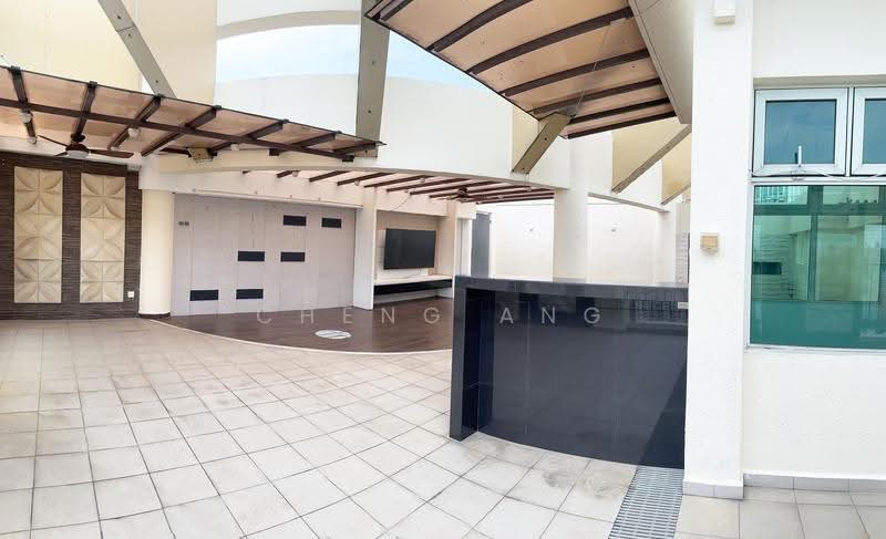Queens, 12 Stirling Road, 5 Bedrooms, 2,723 sqft, Condominium For Sale, by Cheng Ang, 500243652 - Exterior - PropertyGuru.com.sg