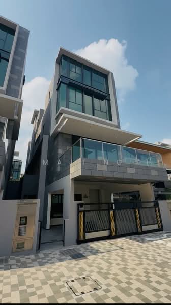 Belgravia Ace, 100 Belgravia Drive, 5 Bedrooms, 3,929 sqft, Semi-Detached House For Sale, by Matt Ng, 500243664 - Exterior - PropertyGuru.com.sg