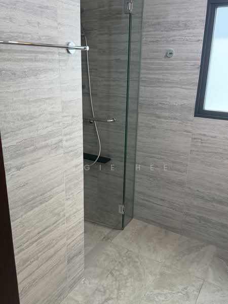 Belgravia Ace, 100 Belgravia Drive, Seletar / Yio Chu Kang, 5 Bedrooms, 3,929 sqft, Cluster House For Sale, by Aggie Hee, 500243676 - Bathroom - PropertyGuru.com.sg