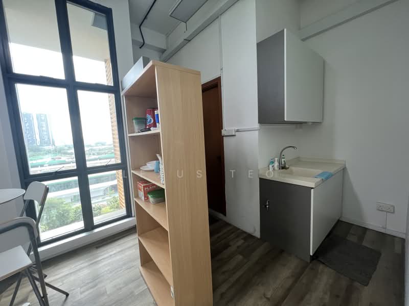 Tradehub 21, 8 Boon Lay Way, 1,893 sqft, Light Industrial (B1) For Sale, by Lexus Teo, 500243685 - CommercialGuru.com.sg
