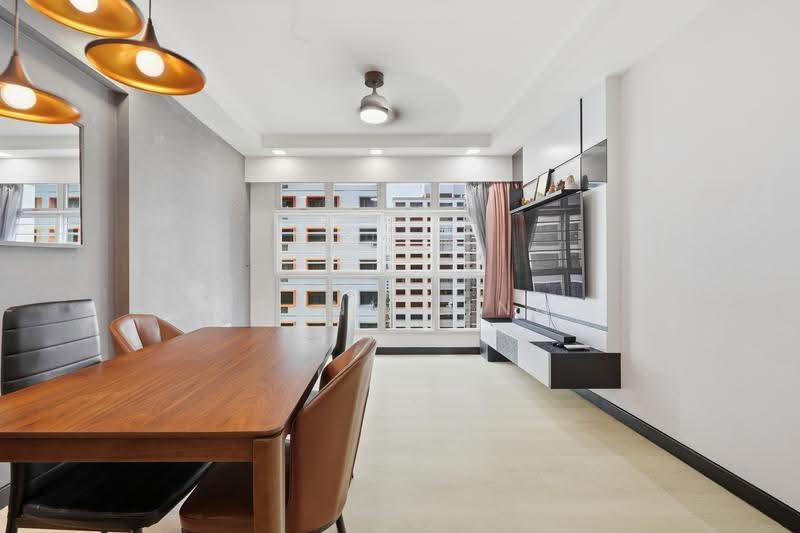 175B Corporation Tiara, 175B Yung Kuang Road, 3 Bedrooms, 1,001 sqft, HDB Flat For Sale, by Kenny Ling, 500243689 - Dining Room - PropertyGuru.com.sg