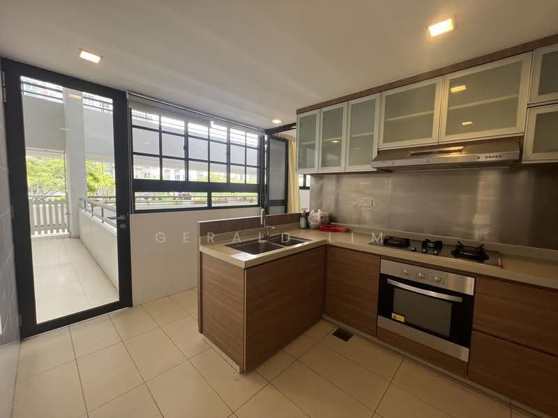Bedok Court, 295 Bedok South Avenue 3, 3 Bedrooms, 2,200 sqft, Condominium For Rent, by Gerald Lim, 500243693 - Kitchen - PropertyGuru.com.sg