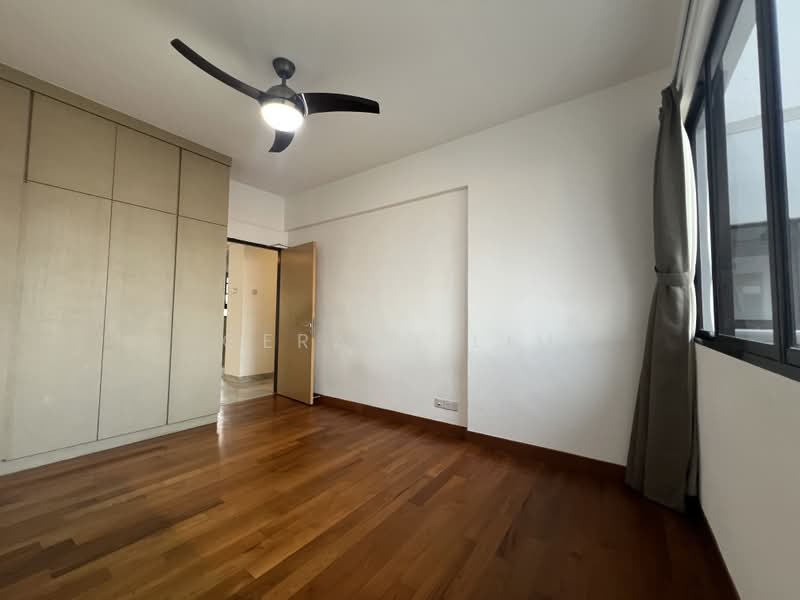 Bedok Court, 295 Bedok South Avenue 3, 3 Bedrooms, 2,200 sqft, Condominium For Rent, by Gerald Lim, 500243693 - Bedroom - PropertyGuru.com.sg