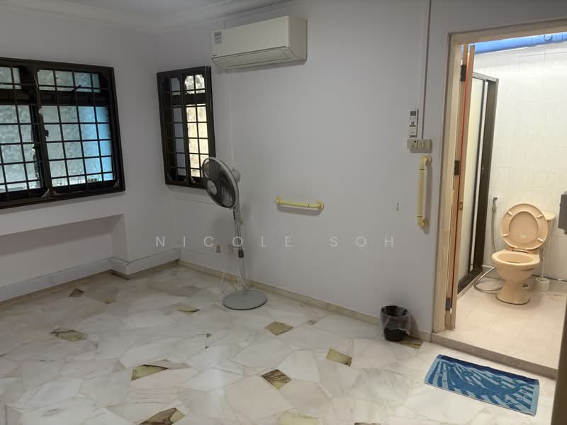 970 Hougang Street 91, 970 Hougang Street 91, Hougang / Punggol / Sengkang, Room Rental, 150 sqft, HDB Flat For Rent, by Nicole Soh, 500243700 - Bathroom - PropertyGuru.com.sg