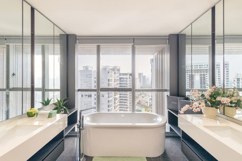 Amber Park, 18 Amber Gardens, 6 Bedrooms, 4,392 sqft, Condominium For Sale, by Jiayu Ng, 500243706 - Bathroom - PropertyGuru.com.sg