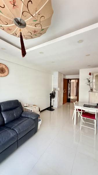 443A Fajar Road, 443A Fajar Road, Dairy Farm / Bukit Panjang / Choa Chu Kang, 2 Bedrooms, 732 sqft, HDB Flat For Sale, by Joe Ng Xu Hong 黄緒汯, 500243707 - Living Room - PropertyGuru.com.sg