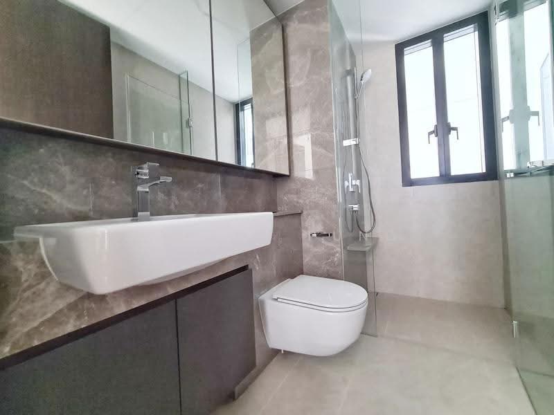 Juniper Hill, 39 Ewe Boon Road, 3 Bedrooms, 915 sqft, Condominium For Sale, by Jereme Pung, 500243710 - Bathroom - PropertyGuru.com.sg