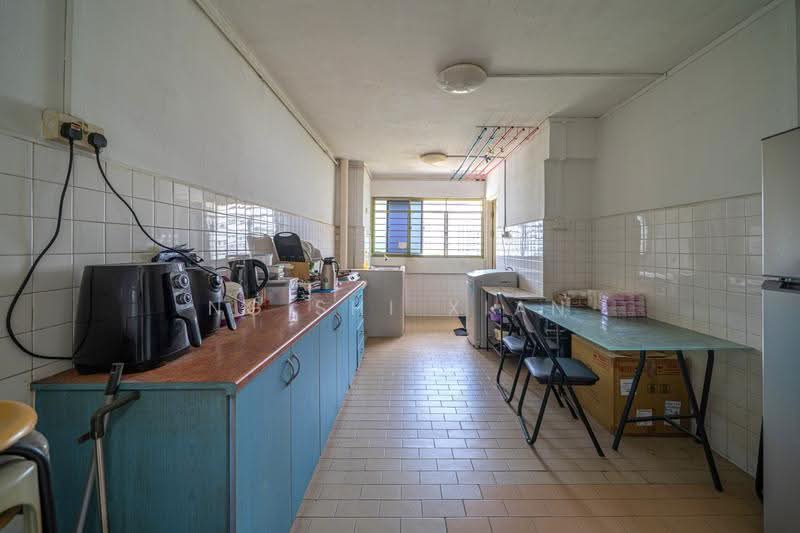 685 Hougang Street 61, 685 Hougang Street 61, 2 Bedrooms, 689 sqft, HDB Flat For Sale, by Ng Shi Xian, 500243713 - Kitchen - PropertyGuru.com.sg
