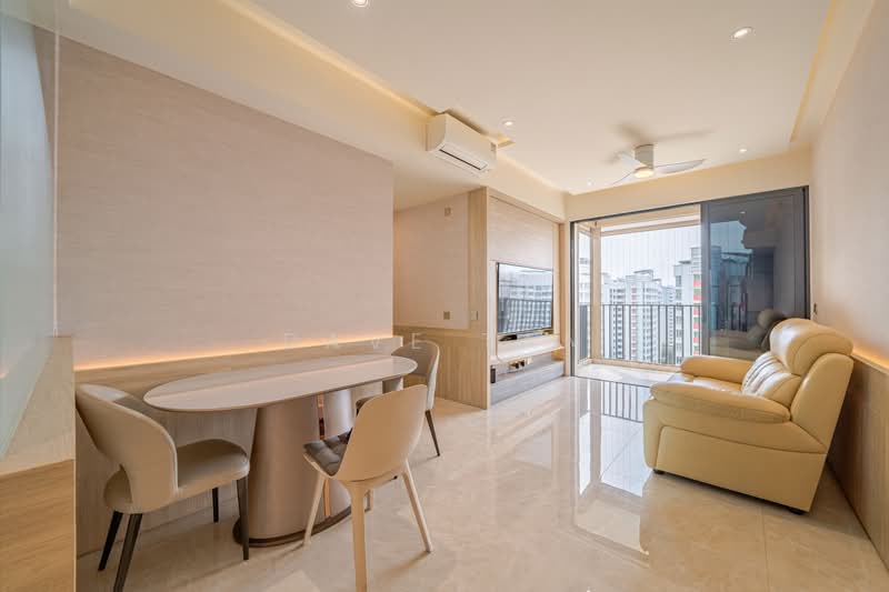 Sengkang Grand Residences, 82 Compassvale Bow, Hougang / Punggol / Sengkang, 3 Bedrooms, 936 sqft, Condominium For Sale, by Dave Tan, 500243724 - Living Room - PropertyGuru.com.sg