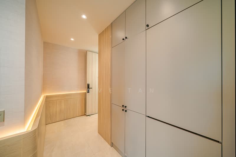 Sengkang Grand Residences, 82 Compassvale Bow, Hougang / Punggol / Sengkang, 3 Bedrooms, 936 sqft, Condominium For Sale, by Dave Tan, 500243724 - Corridor - PropertyGuru.com.sg