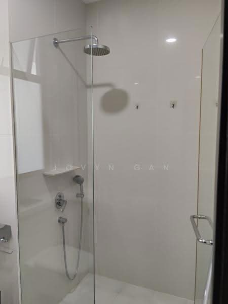 E Maisons (The Maisons), 28 Braddell Road, Room Rental, 150 sqft, Apartment For Rent, by Jovyn Gan, 500243726 - Bathroom - PropertyGuru.com.sg
