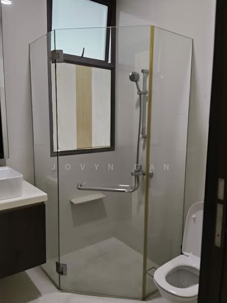 E Maisons (The Maisons), 28 Braddell Road, Room Rental, 150 sqft, Apartment For Rent, by Jovyn Gan, 500243734 - Bathroom - PropertyGuru.com.sg