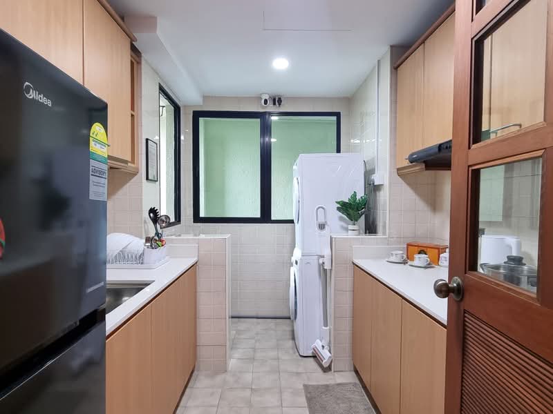 Simei Green Condominium, 1 Simei Street 4, Room Rental, 120 sqft, Condominium For Rent, by Jansen Feng, 500243736 - Kitchen - PropertyGuru.com.sg