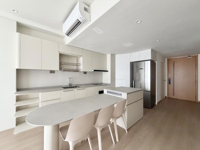 Icon, 10 Gopeng Street, 2 Bedrooms, 1,076 sqft, Apartment For Rent, by Pau Chua, 500243737 - Kitchen - PropertyGuru.com.sg
